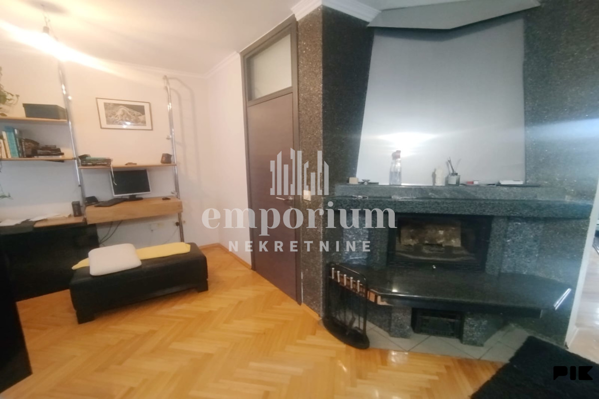 Namješten trosoban stan 89 m2 u Š naselju ID:2831/IP 3
