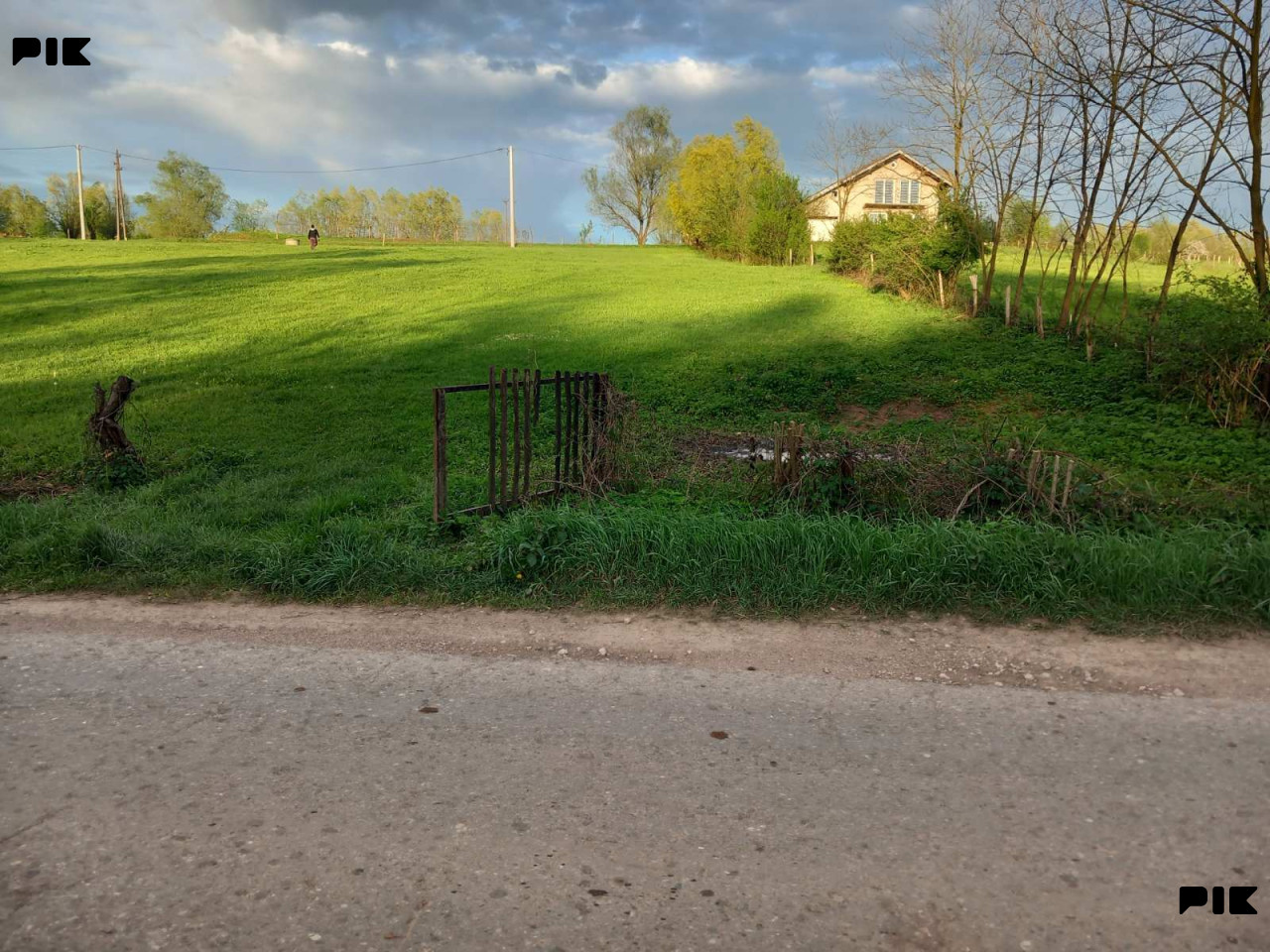 Zemljišta Lukavac 1800m2