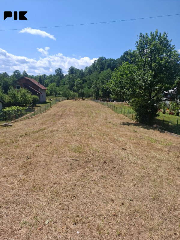 Zemljišta Kalesija 1200m2 2