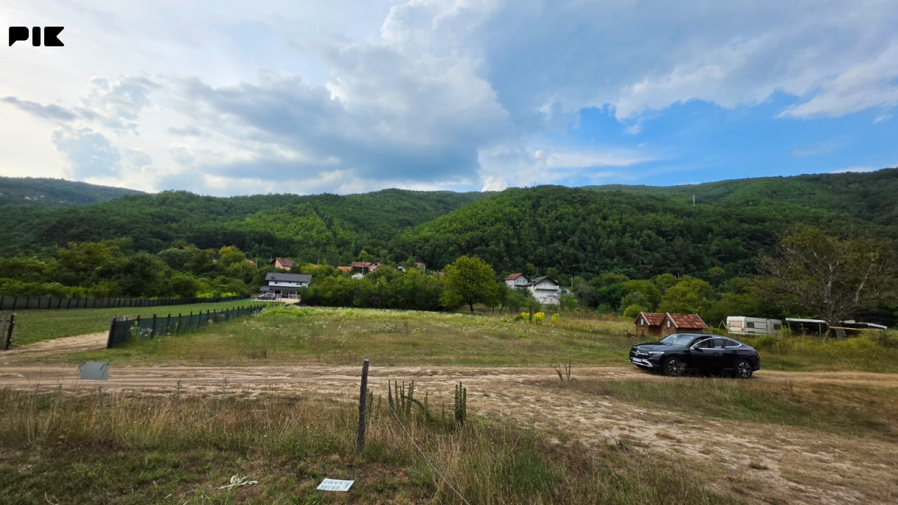 Zemljište Ustikolina