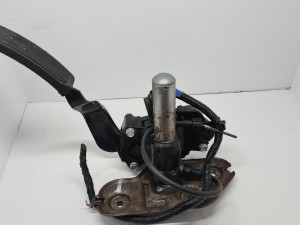 PEDALA GASA Murano Z50 (02-08) 18002CA100 DIJELOVI