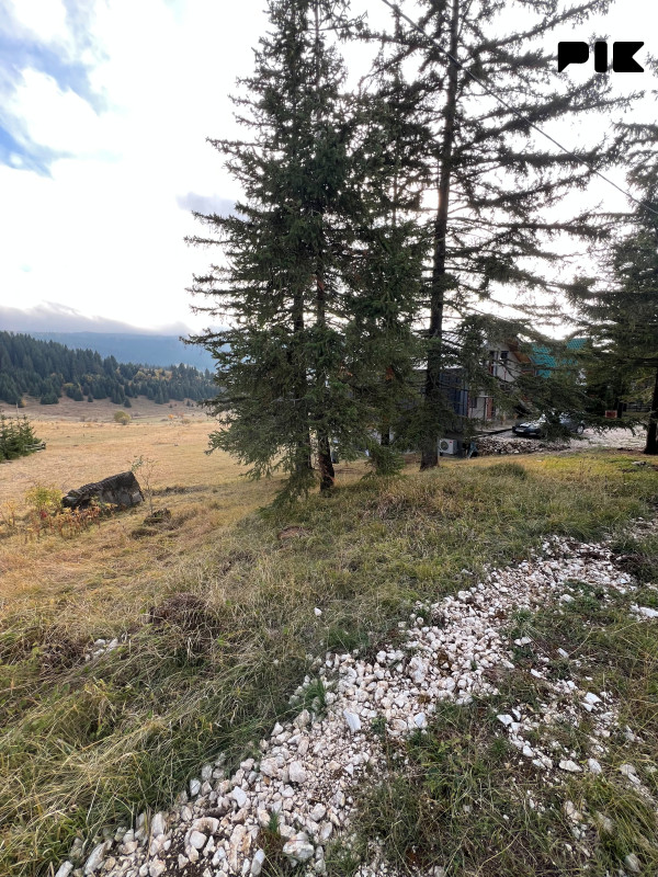 Atraktivno zemljiste na Vlašiću 492 m2 3