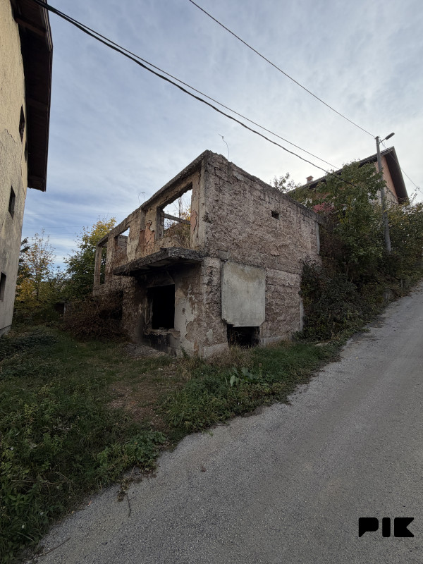 Devastirana kuća Pofalići