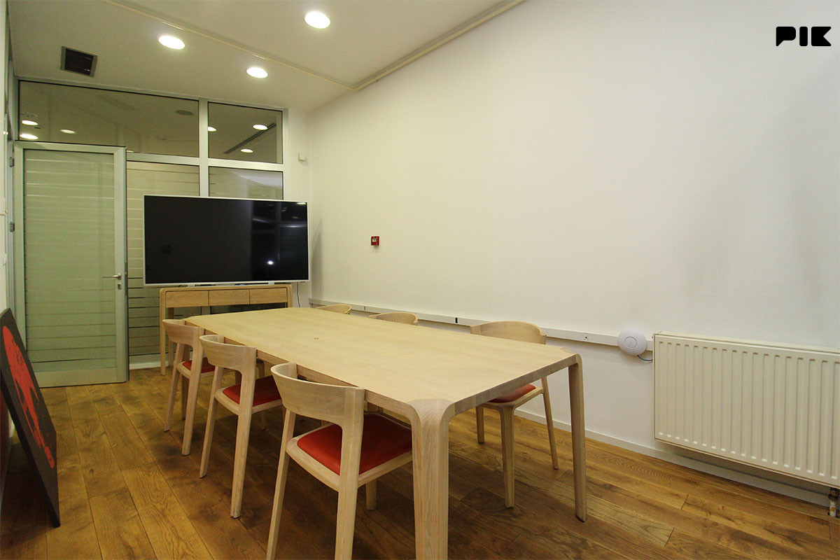 B.D. prodaje: Poslovni prostor, 129m2, Centar