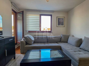 Opremljen stan 42m2 jedna spavaća Dobrinja