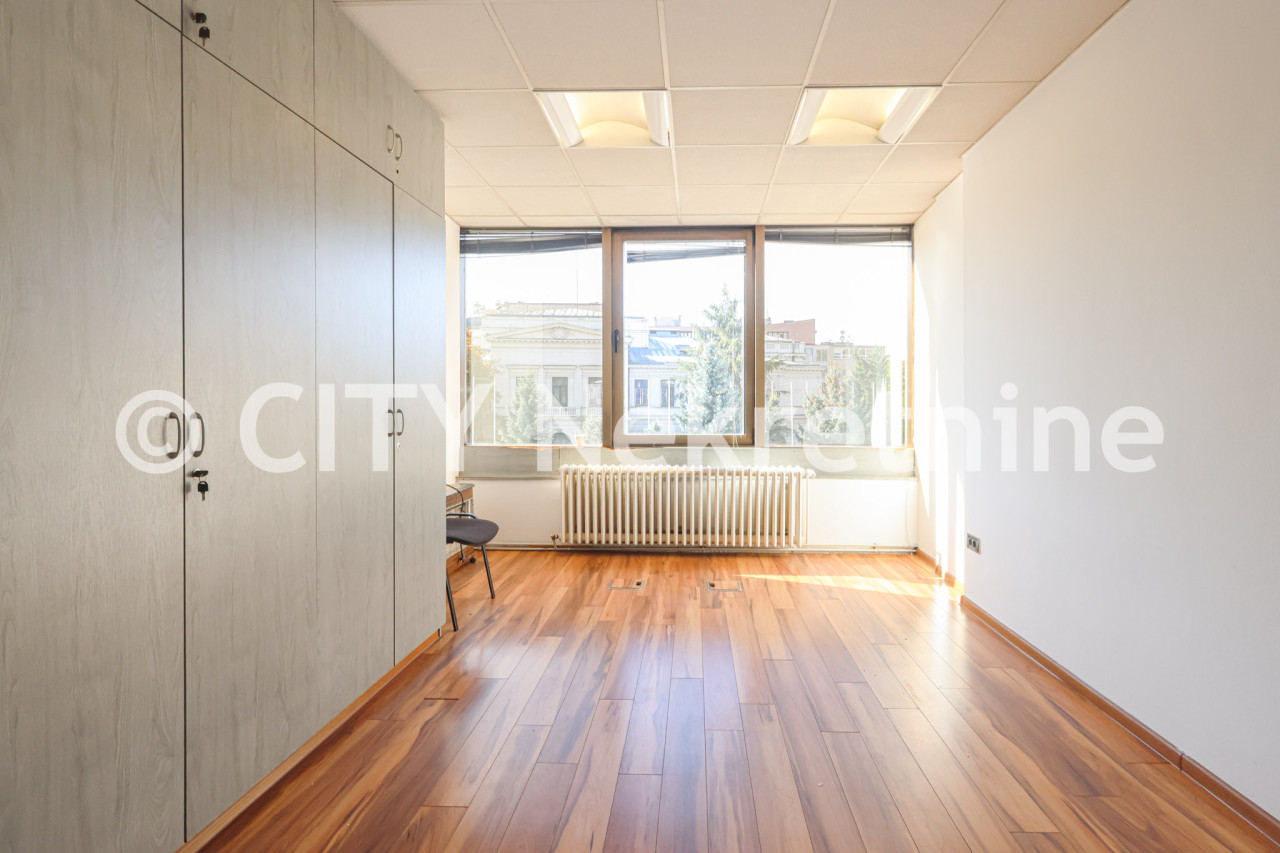 Poslovni prostor - Centar - Branilaca Sarajeva - 18 m2 2