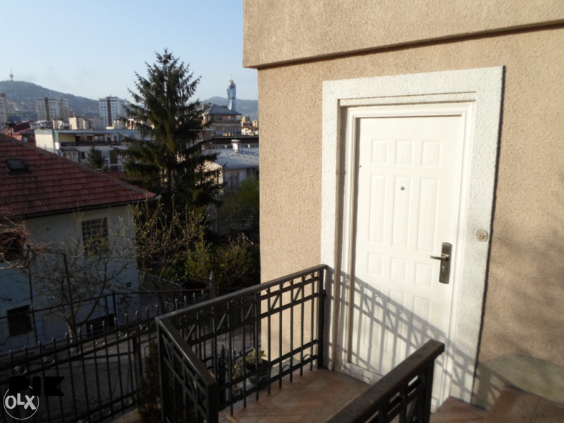 IZDAJEM STAN CENTAR SARAJEVA