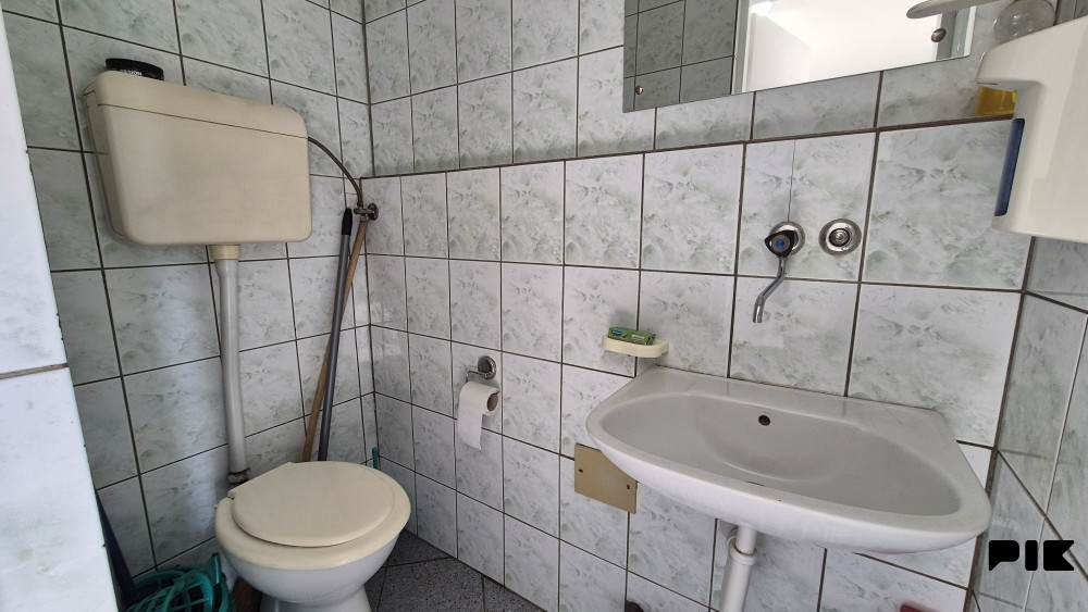 Poslovni prostor 31m2 Tuzla 3