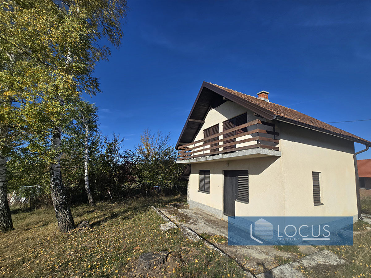 LOCUS: Vikendica sa prostranim dvorištem, Tarčin, Hadžići 2