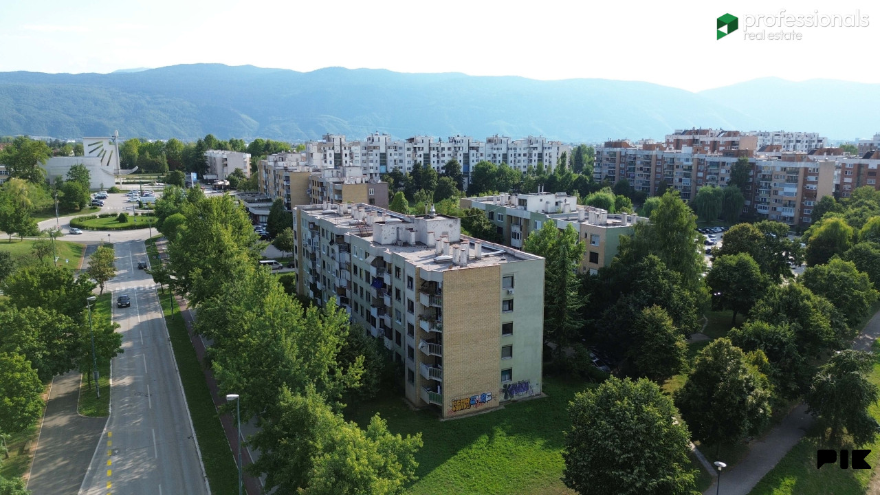 Četverosoban Stan Dobrinja 77m2 Novi Grad Sarajevo