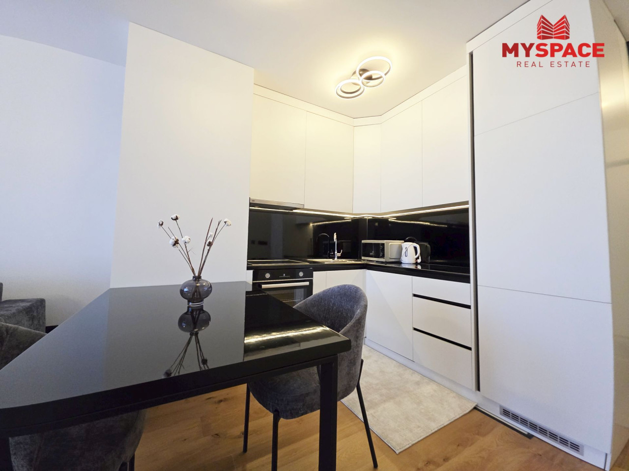 MY SPACE/ Stan/ Avenija/ NOVOGRADNJA/  NAMJESTEN/ 37 m2 2