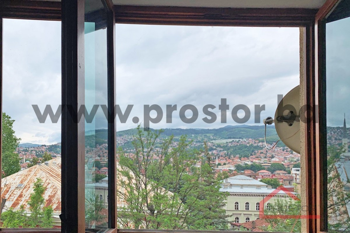PROSTOR prodaje: Trosoban stan s balkonom i garažom, Bistrik 3