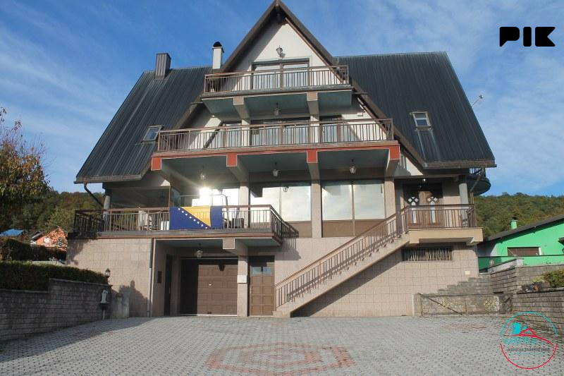 Posjed - ranč sa luxuznom kućom i voćnjakom Bihać 3