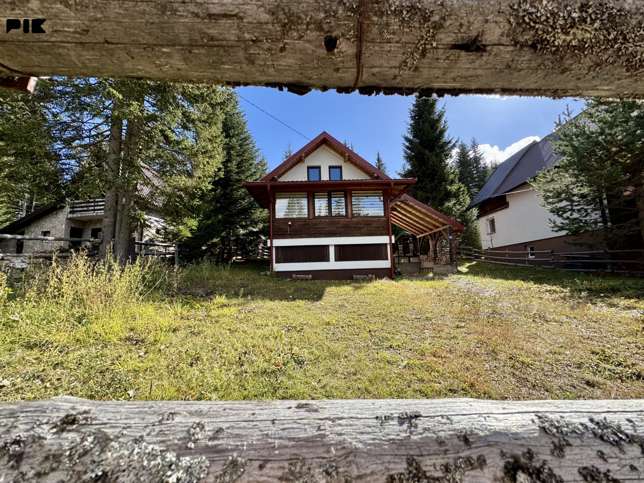 Vikendica na Jahorini - Dvorišta, 1250m2 2