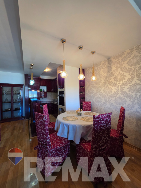 Komforan trosoban stan 74m2, pet friendly, naselje Stepe S. 2