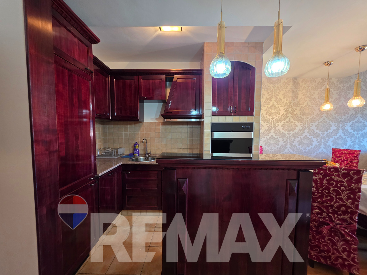 Komforan trosoban stan 74m2, pet friendly, naselje Stepe S. 3