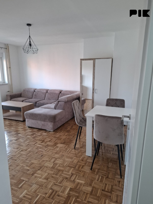 Stan/apartman Gradiška 3