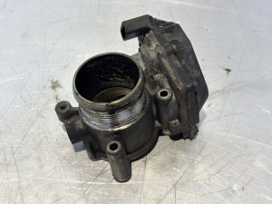 Klapna gasa 03l128063r difuzor Audi A6 4G