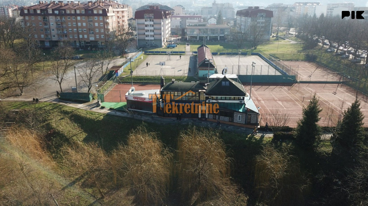 Iznajmljuje se poslovni objekat 320 m2 - K4