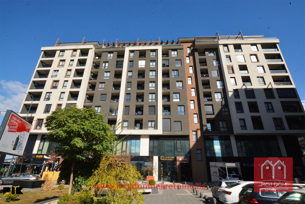 Moderna garsonjera 31m2 u novogradnji Bulevar Premium Stup