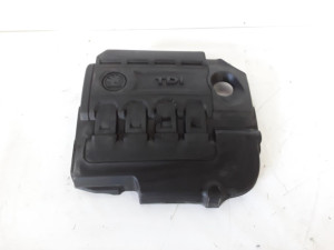04L103925T POKLOPAC MOTORA  SKODA OCTAVIA 2013-2017