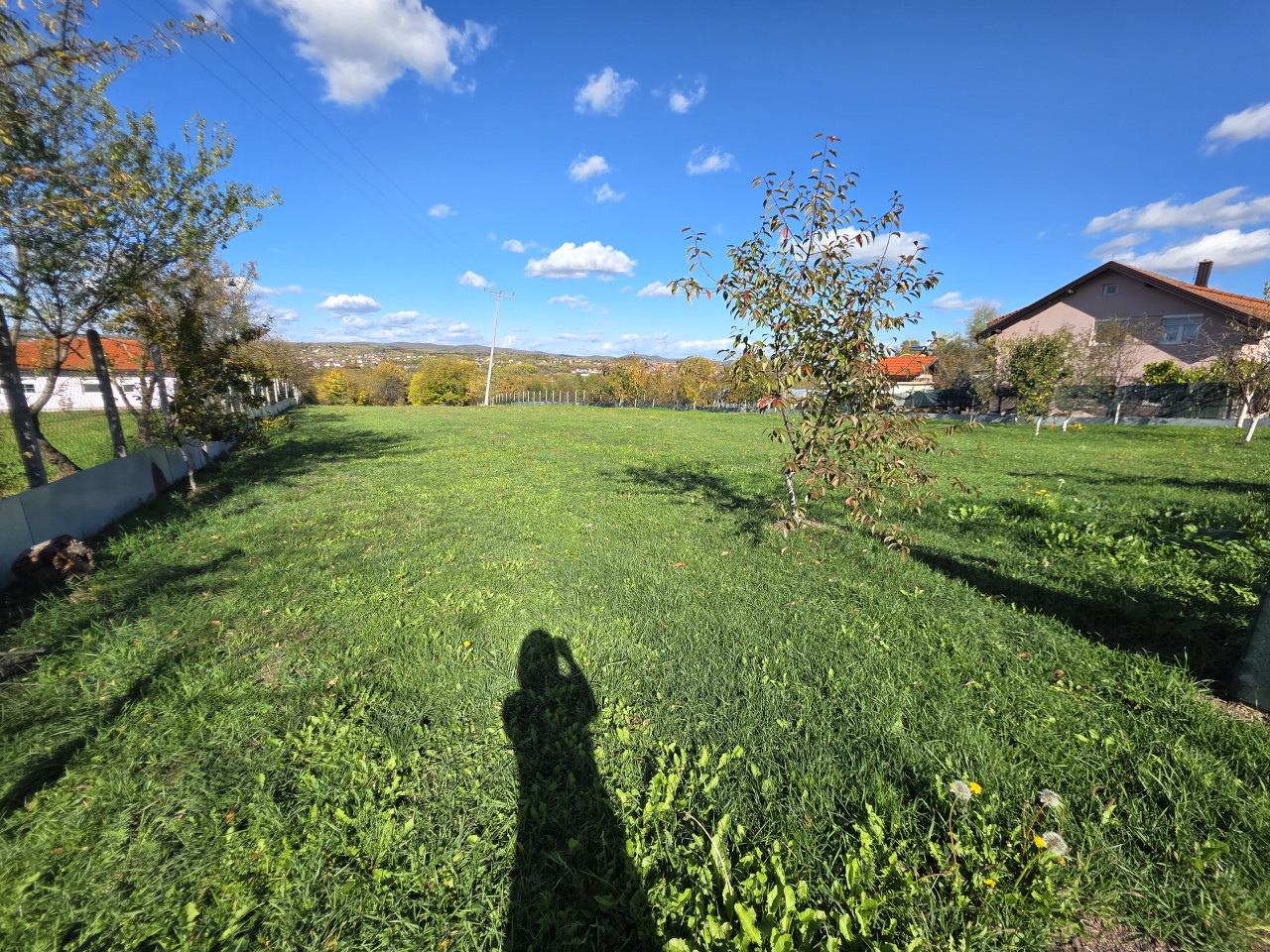 Ravno zemljište 3340 m2 u Zalužanima, asfaltni prilaz 2