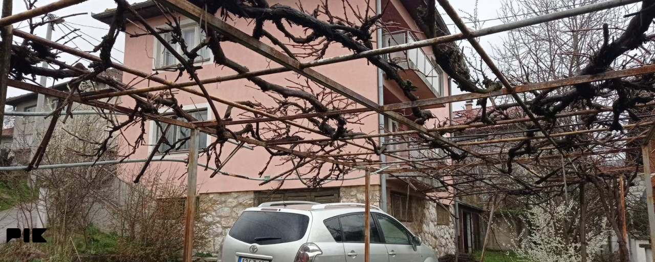 Kuća Velešići, Sarajevo - Novo Sarajevo 200m2
