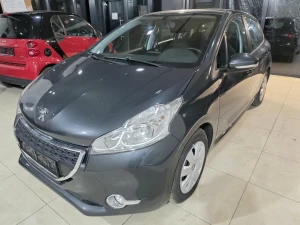 PEUGEOT 208 1.4 HDI, 2012 GODINA, TOUCH SCREN ,USB