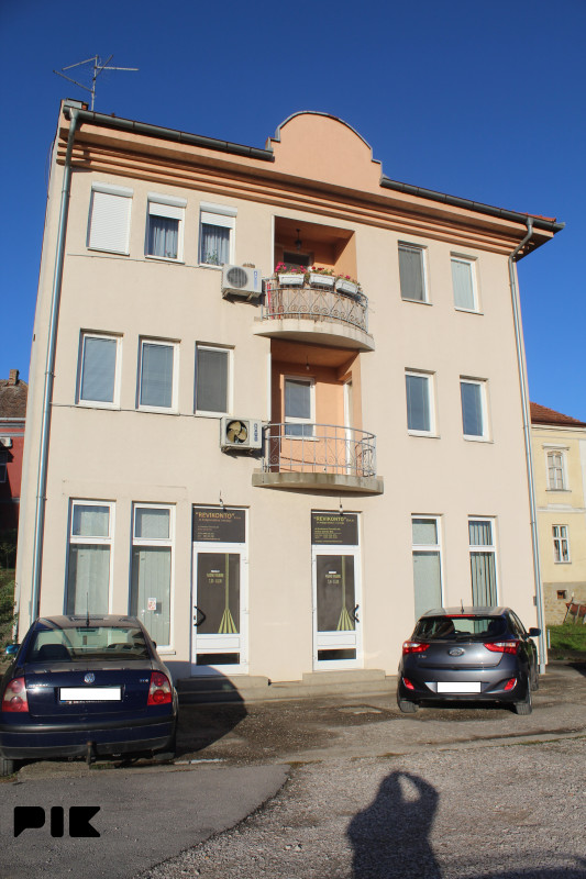 Poslovni prostori Brčko 71m2 ( 37 m2 + 34 m2)