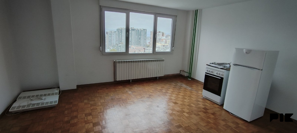 Alipašino Polje renoviran jednoiposoban stan 43m2