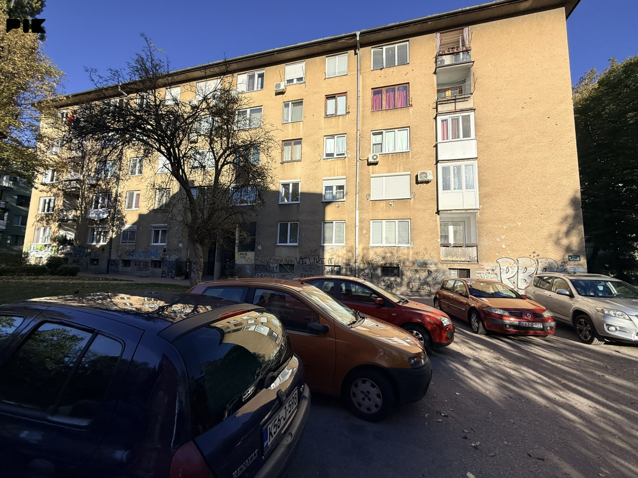 INVESTO - PRODAJA STANA KEMALA KAPETANOVIĆA 47 m2  320.000 KM 2