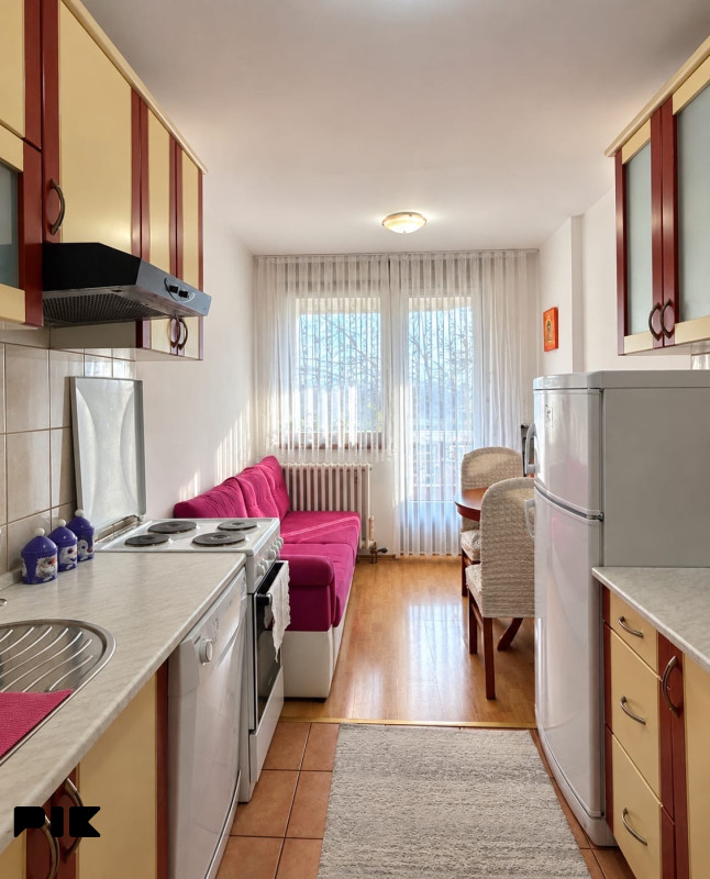 Prodajem 37 m2 ili mjenjam za veci do 55 m2 3