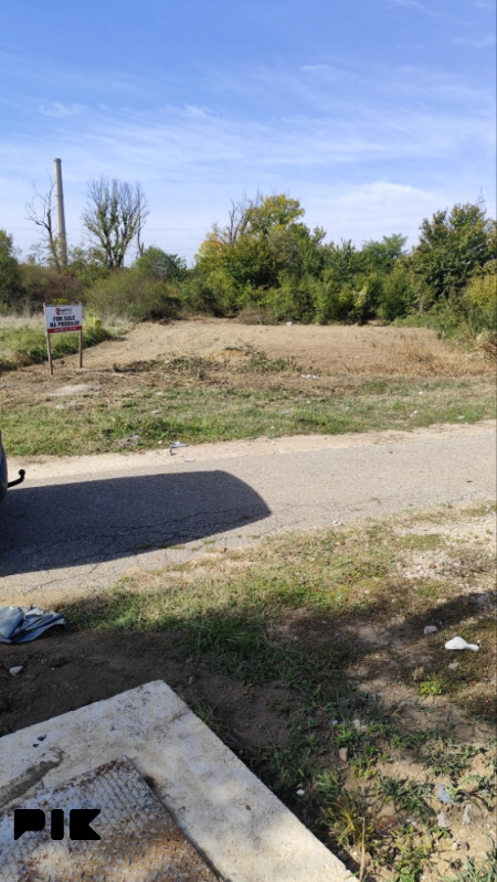 Banja Luka plac uz Vrbanju  Česma 1500m2